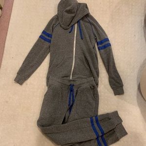 Zip up and jogger matching set